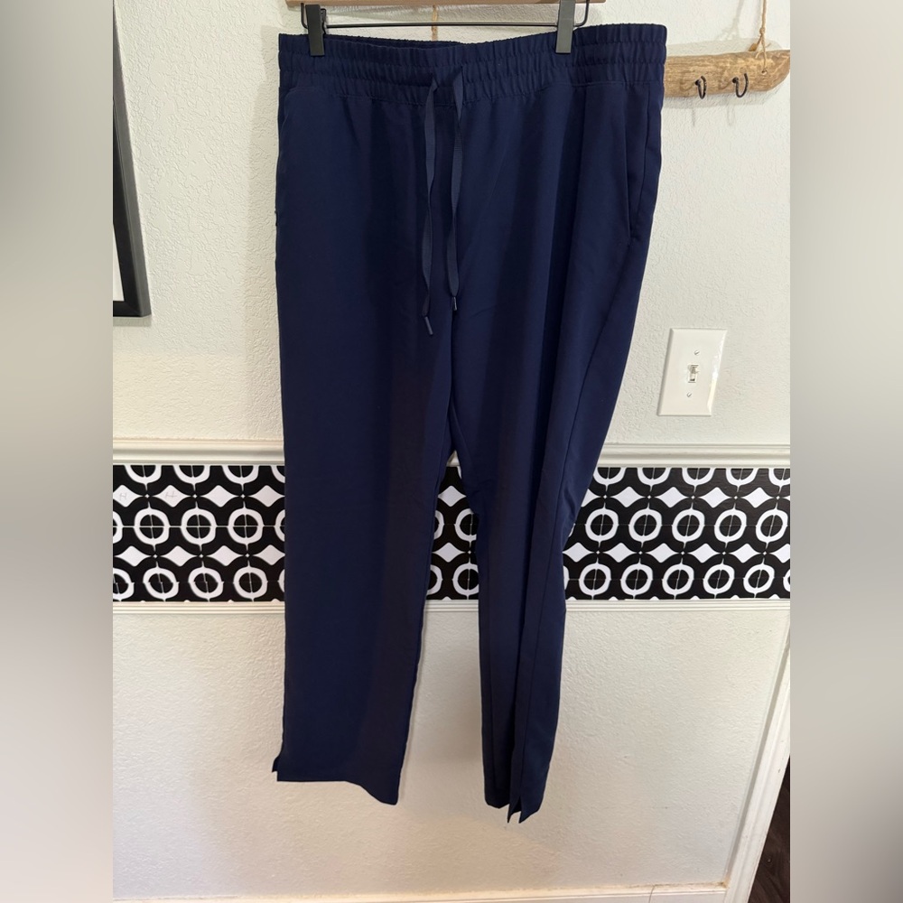 Jaanuu KERR scrub bottoms